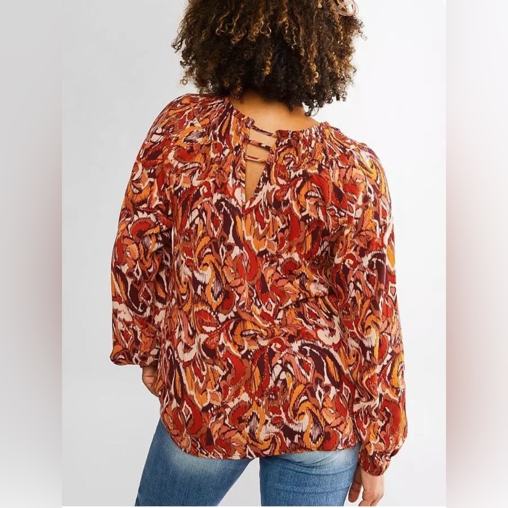 Buckle Black Women's Multicolor Patterned Blouse - Picture 2 of 6
